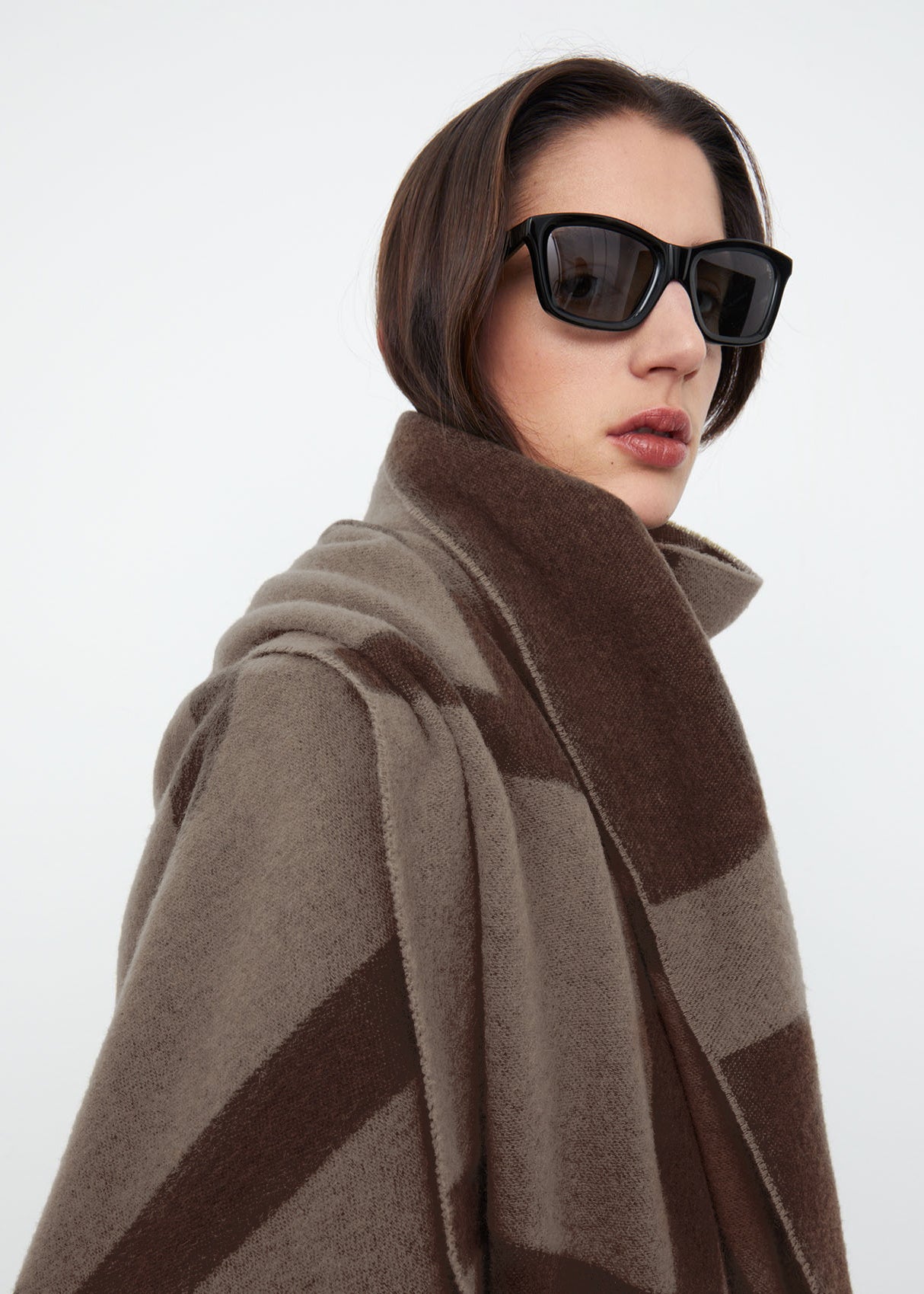 Monogram jacquard wool scarf dark brown – TOTEME