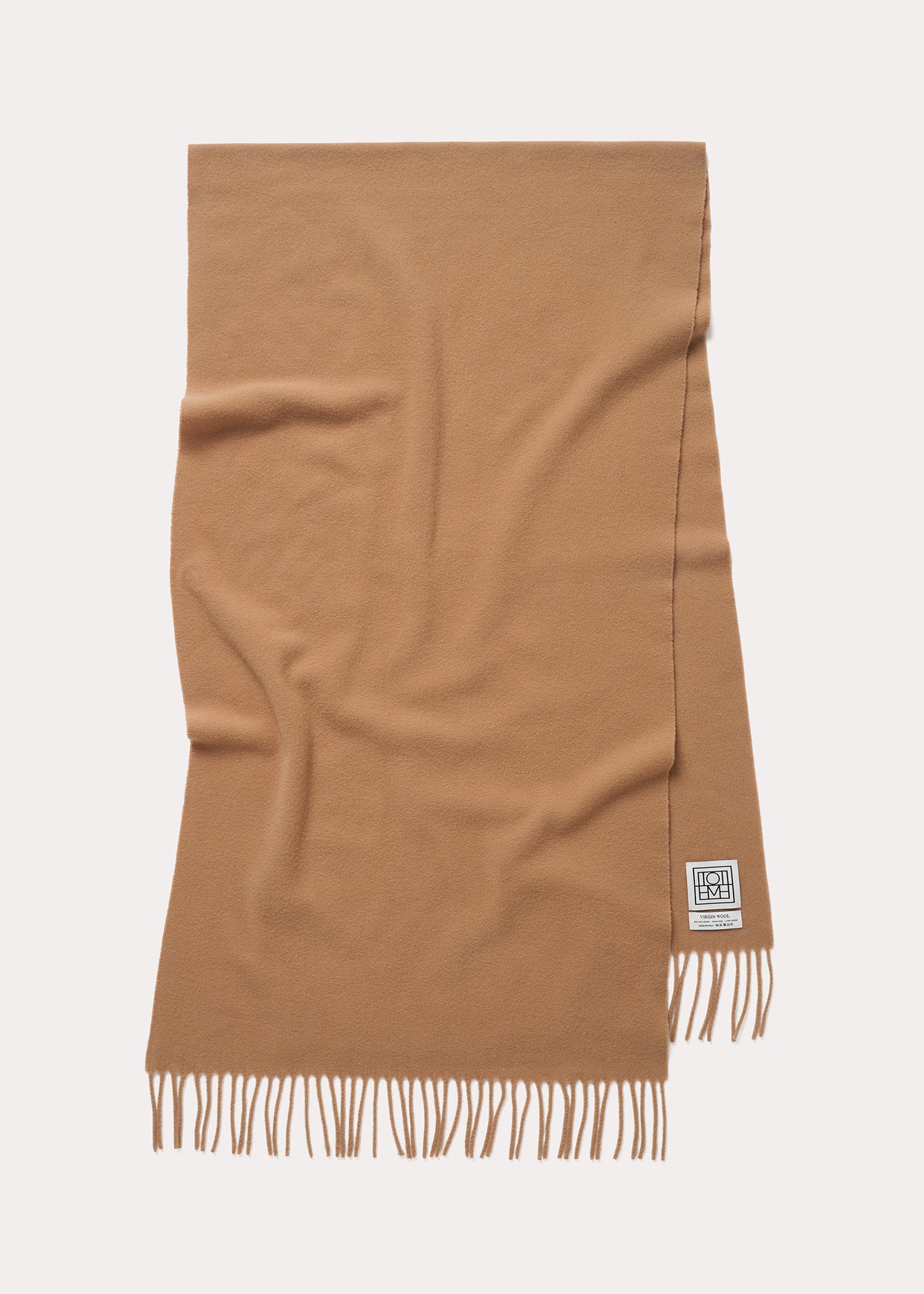 Classic wool scarf camel – TOTEME