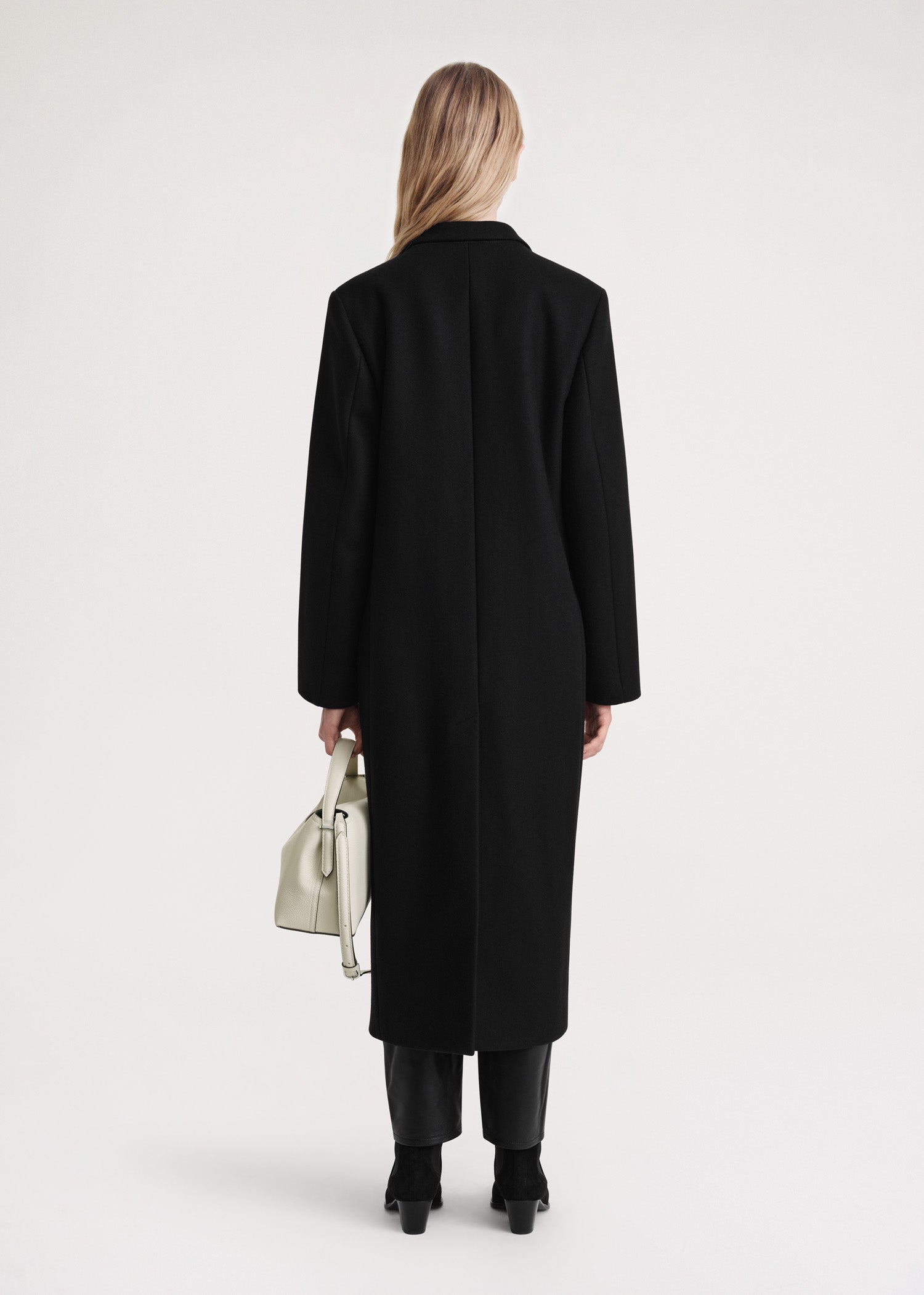 Tailored overcoat black – TOTEME