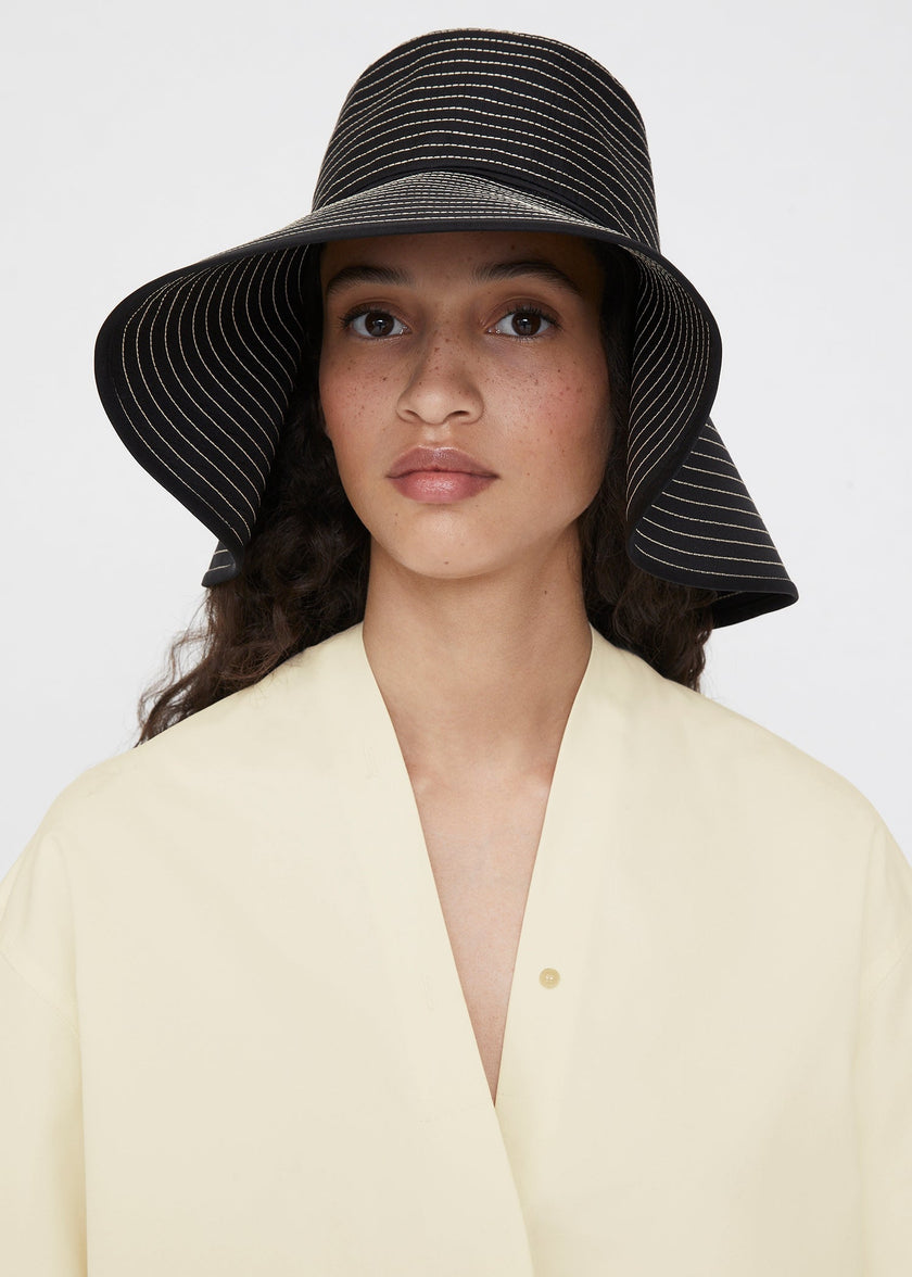 Embroidered silk sun hat black – TOTEME