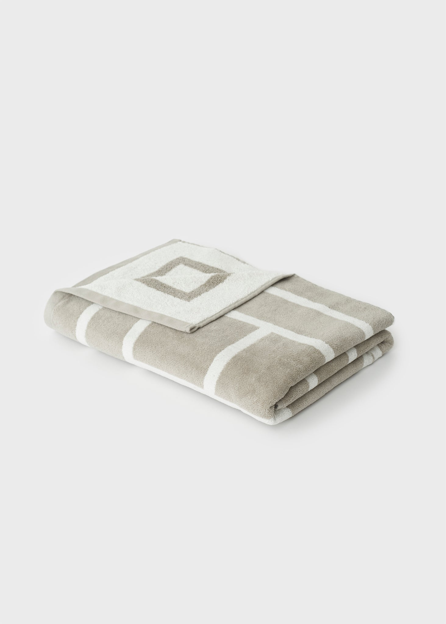Monogram jacquard beach towel grey